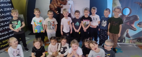 GRUPA III -  Planetarium - jak to z tymi dinozaurami było ?